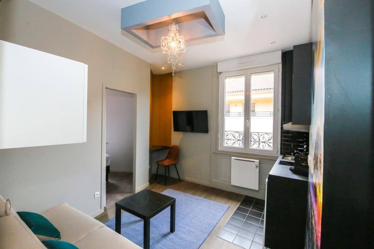 Appartement Le Vintage, T2 hypercentre chic et cosy, Wifi par SOVALFI à Saint-Etienne  Extérieur photo